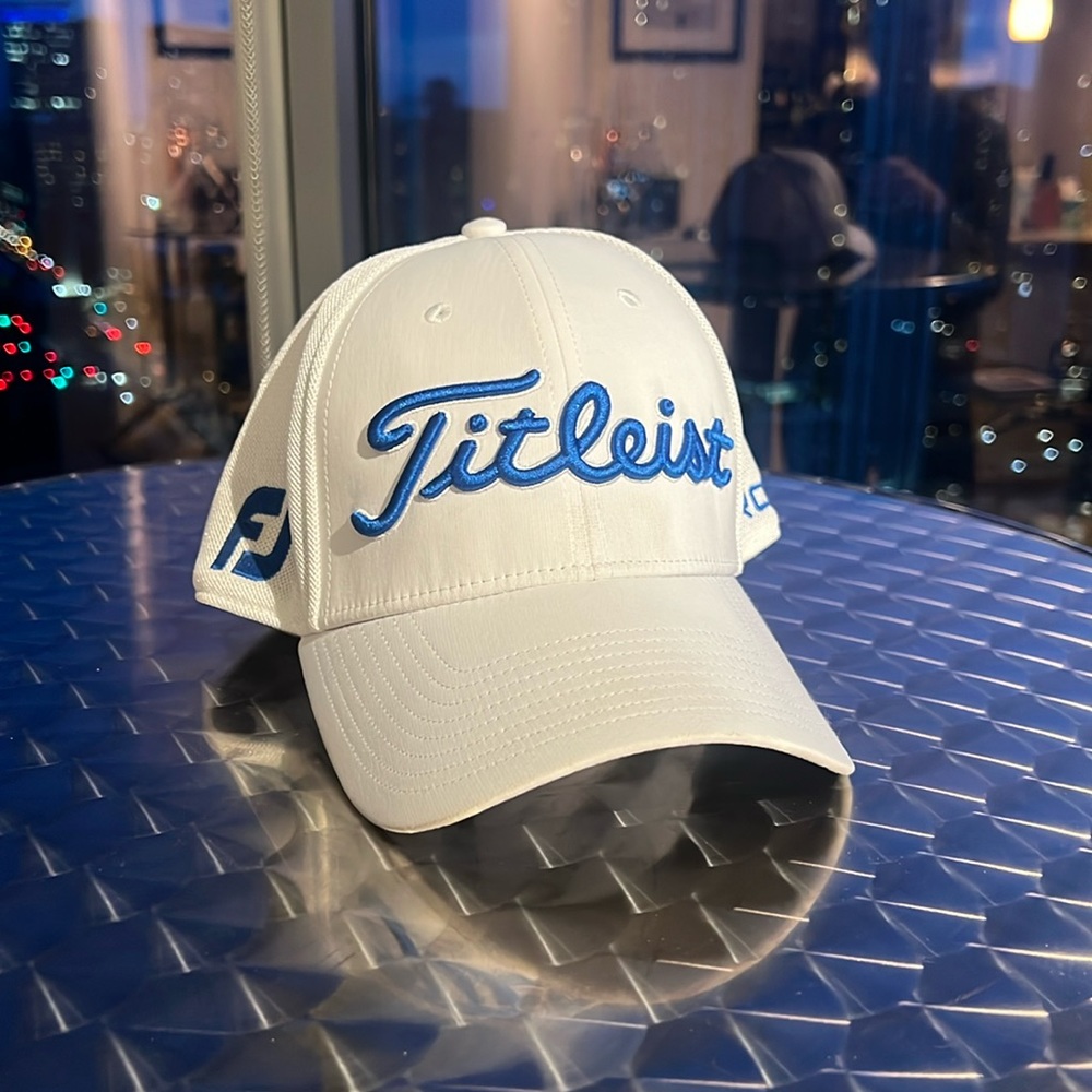 Titleist Pro V1 Men's Hat